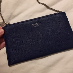 Sorial crossbody